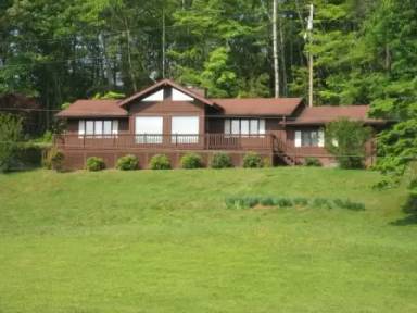 Main picture of 301 Nannys Ln