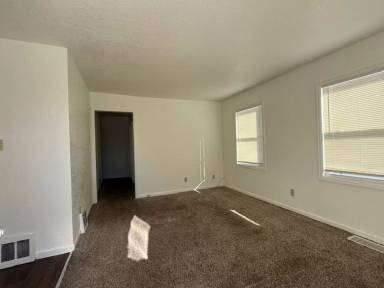 Main picture of 2021 Dunn Ave