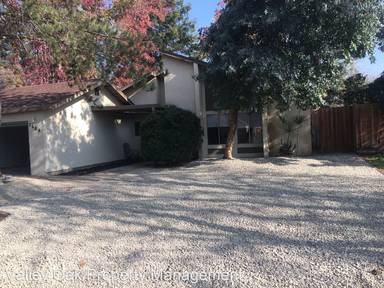 Main picture of 3604 Colonial Dr