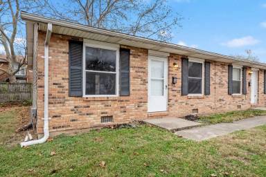 Main picture of 10 Adeline Ct