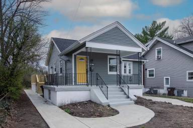 Main picture of 2145 Quatman Ave