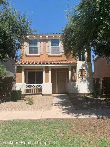 Main picture of 1520 S Roadrunner Dr