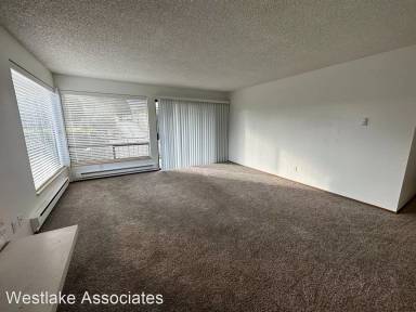 Main picture of 6400 32nd Ave NW