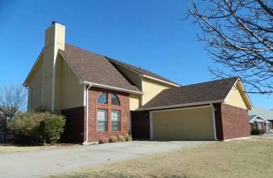 Main picture of 414 SE Lancelot Ln