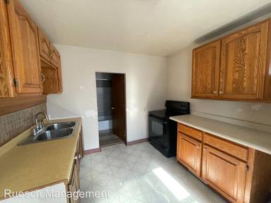 Main picture of 527 S Oakland Ave