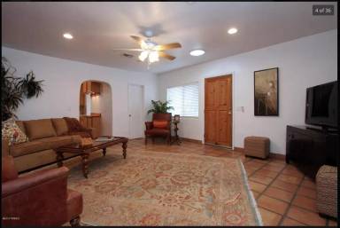 Main picture of 2831 E Edison St