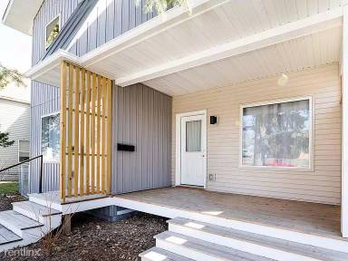Main picture of 3006 Russell Ave N