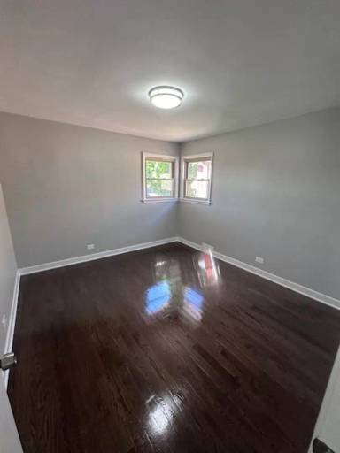 Main picture of 8435 S Kenneth Ave