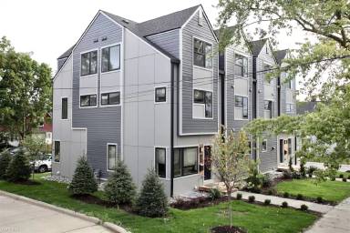 Main picture of 101 Hill St