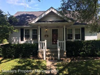 Main picture of 421 W 3rd St