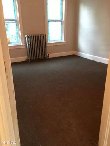 Main picture of 582 Sunbury St