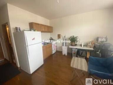 Main picture of 4806 N Kedzie Ave