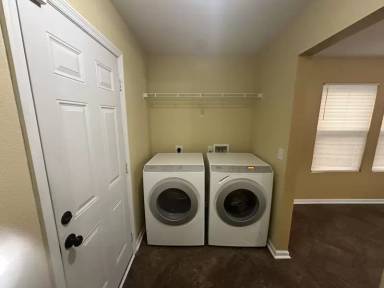 Main picture of 136 Dormont Dr NE