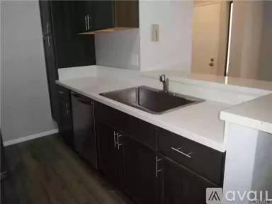 Main picture of 10540 Lakeside Dr N
