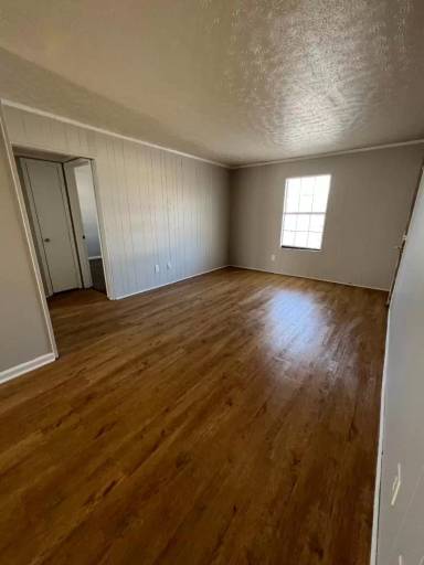 Main picture of 1495 Autumn Ave