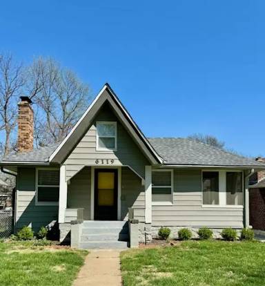 Main picture of 6119 Holmes St