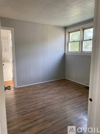 Main picture of 360 Grove St