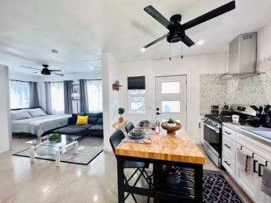 Main picture of 3184 Faust Ave