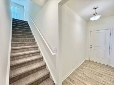 Main picture of 103 Luna Ln