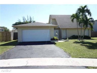Main picture of 9310 NW 39th Ct