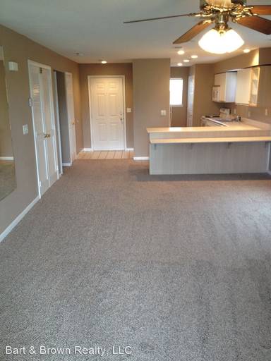 Main picture of 170 W Rockford Dr