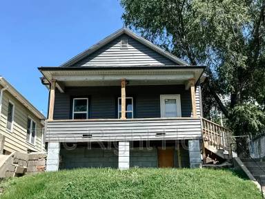 Main picture of 2519 S 12th St