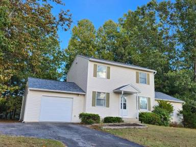Main picture of 12 Madeline Dr