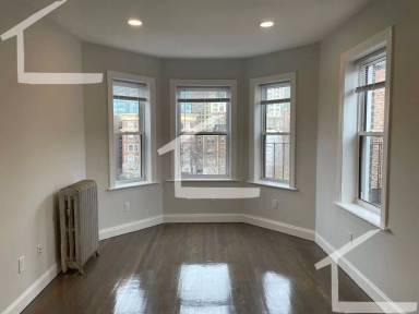 Main picture of 111 Queensberry St