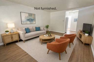 Main picture of 815 N Benton Way