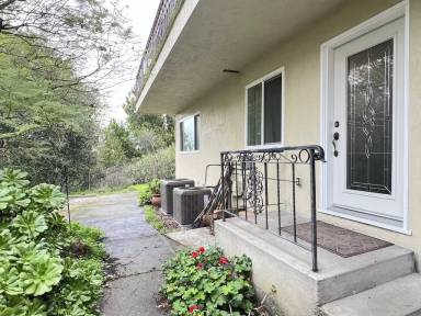 Main picture of 3 Rolph Park Ct