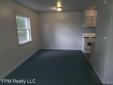 Main picture of 365 Hayward Ave