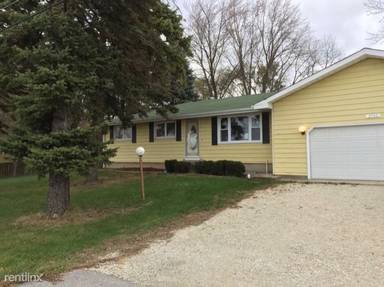 Main picture of 2700 N Cedar Rd