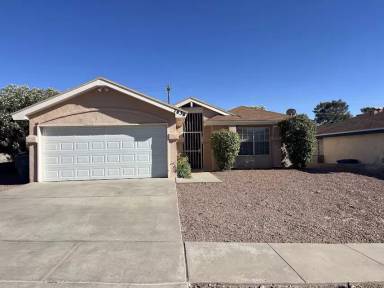 Main picture of 7636 Windcrest Dr