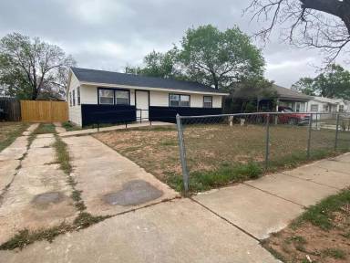 Main picture of 3320 Itasca St