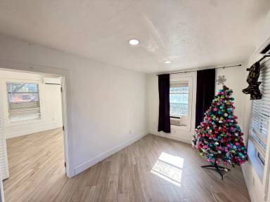 Main picture of 1029 NW 28th St