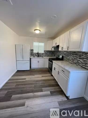 Main picture of 922 S Cajon Ave
