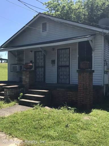 Main picture of 1016 Europe St
