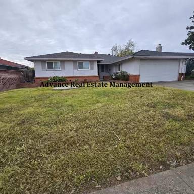Main picture of 1948 Newport Ave
