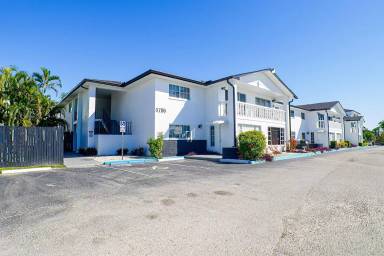 Main picture of 3706 Broadway