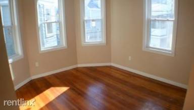 Main picture of 19 Monticello St