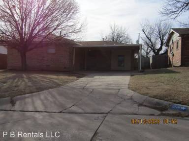 Main picture of 5310 NW Glenn Ave