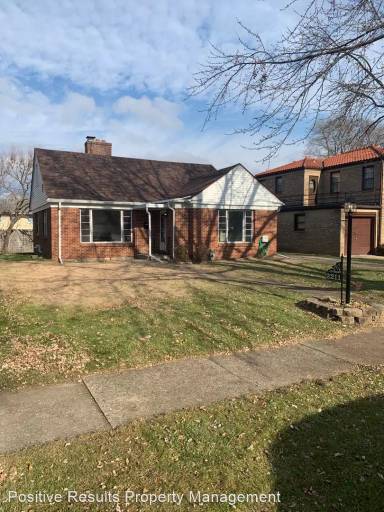 Main picture of 2211 Benderwirt Ave
