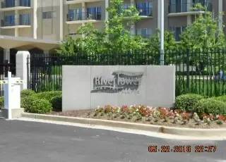 Main picture of River Tower at South Bluffs