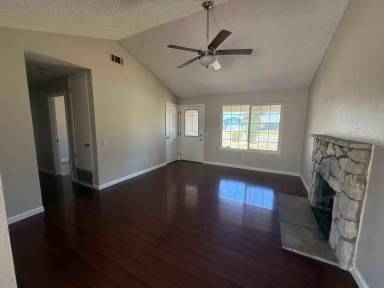 Main picture of 1 Deertree Ct