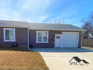 Main picture of 1114 8th Ave NE