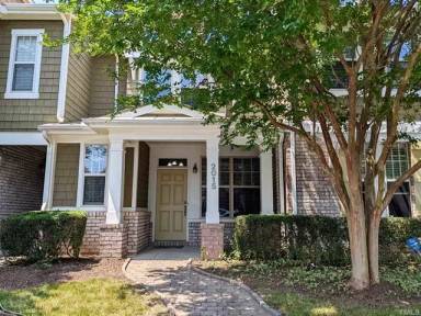 Main picture of 2015 Freeport Dr