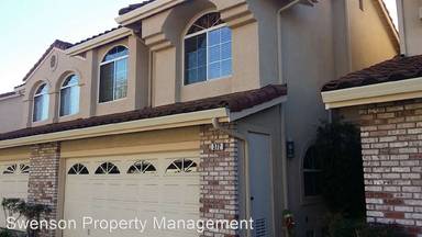 Main picture of 372 Bellflower Ct