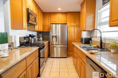 Main picture of 18310 Elgar Ave