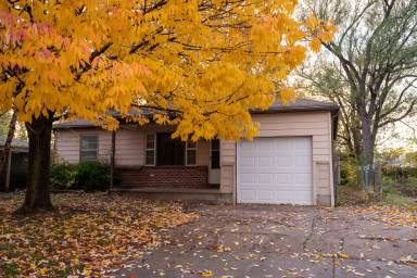 Main picture of 2365 N Payne Ave