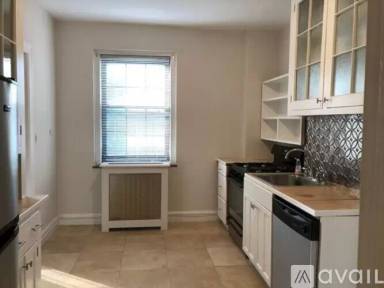 Main picture of 622 Pelhamdale Ave
